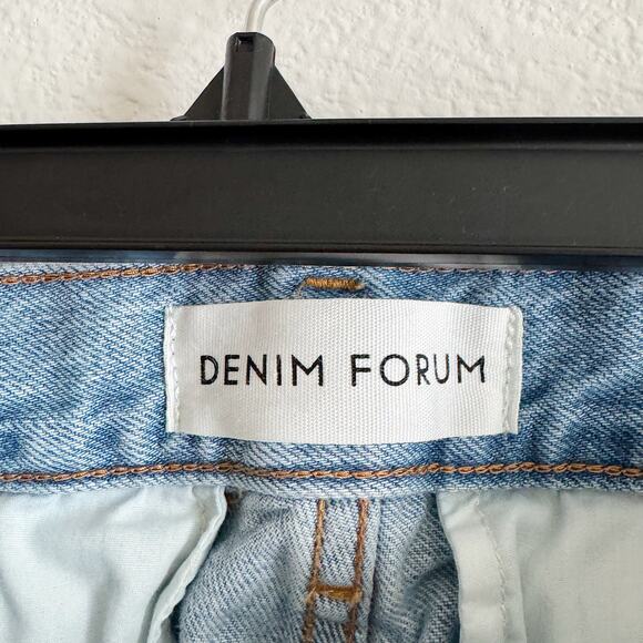 Aritzia x Denim Forum The ’90s Millie Hi-Rise Wide Leg Cargo Jeans Size 30 - Picture 4 of 8